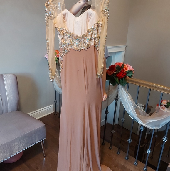 I already wore it and cannot wear it again. - Picture 2 of 7